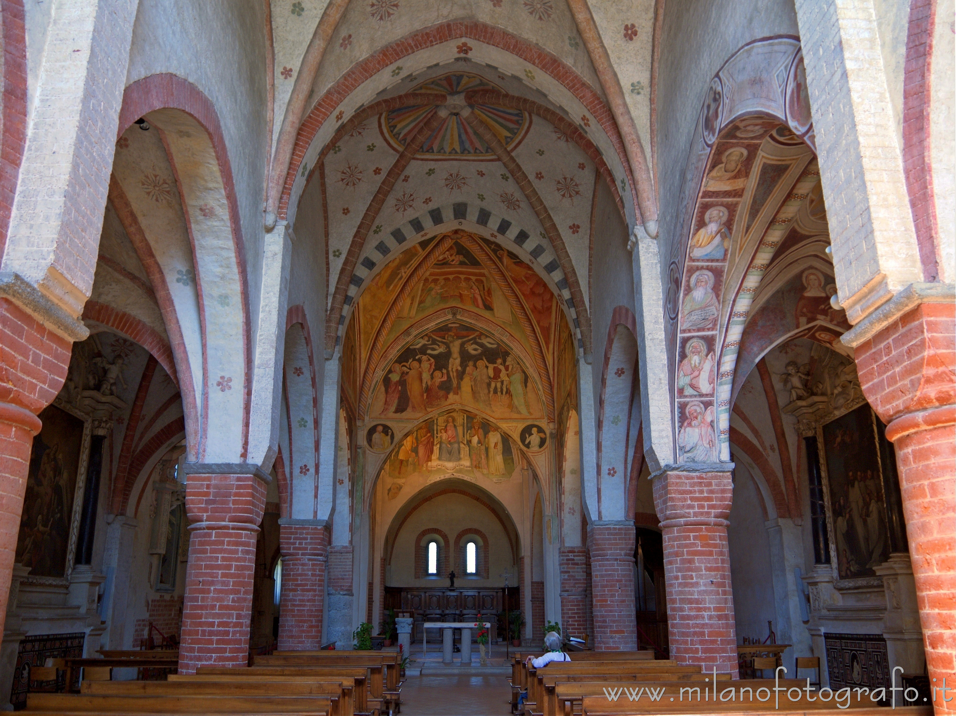 San Giuliano Milanese (Milano) - Interni dell'Abbazia di Viboldone